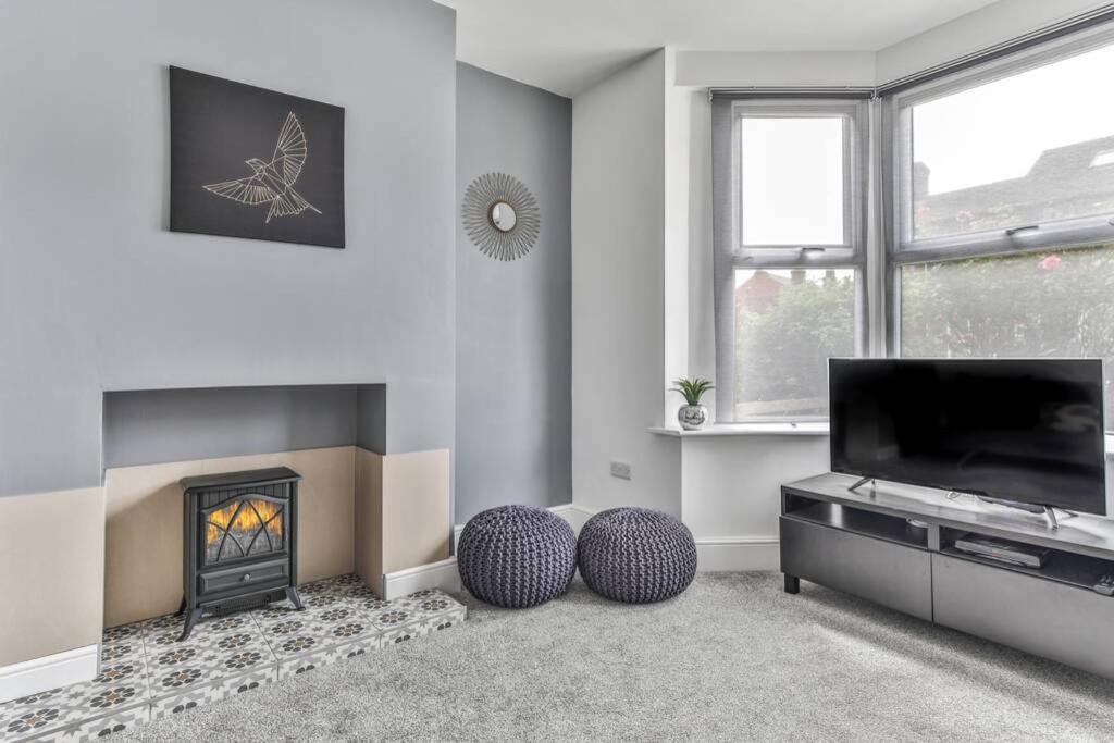 Refurbished Plush Property Great Transport Links Sheffield Exterior photo